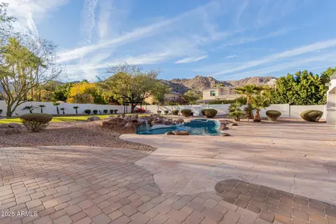 Exterior - 11628 S Warcloud Ct, Phoenix, AZ 85044 photo 11 of 21