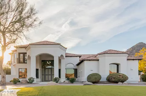 Exterior - 11628 S Warcloud Ct, Phoenix, AZ 85044 photo 2 of 21