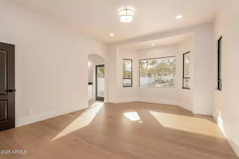 Living - 11628 S Warcloud Ct, Phoenix, AZ 85044 photo 19 of 22