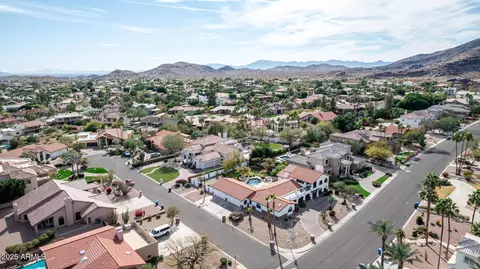 View/Area - 11628 S Warcloud Ct, Phoenix, AZ 85044 photo 15 of 15