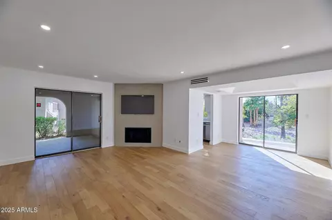 9115 E Purdue Ave #107, Scottsdale, AZ 85258