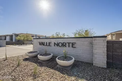 2121 W Sonoran Desert Dr #13, Phoenix, AZ 85085