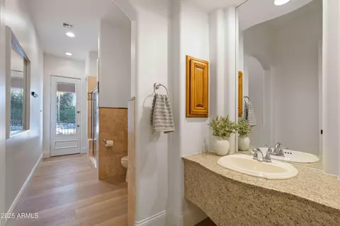 Bath - 3937 E Norcroft Cir, Mesa, AZ 85215 photo 6 of 7