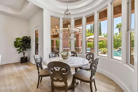 Dining - 3937 E Norcroft Cir, Mesa, AZ 85215 photo 4 of 5