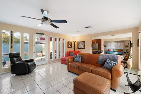 Living - 7334 N 7th Ave, Phoenix, AZ 85021 photo 2 of 3