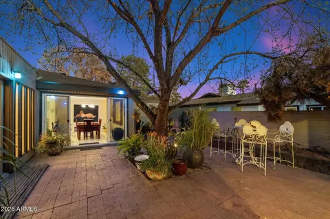 Exterior - 7334 N 7th Ave, Phoenix, AZ 85021 photo 12 of 17