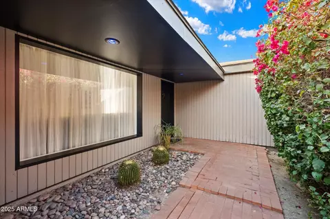 Exterior - 7334 N 7th Ave, Phoenix, AZ 85021 photo 3 of 17