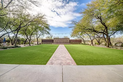 View/Area - 2425 W Bronco Butte Trl #2030, Phoenix, AZ 85085 photo 2 of 7