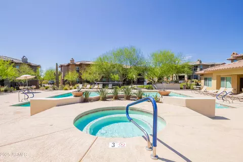 Exterior - 2425 W Bronco Butte Trl #2030, Phoenix, AZ 85085 photo 3 of 6