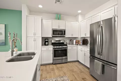 Kitchen - 2425 W Bronco Butte Trl #2030, Phoenix, AZ 85085 photo 1 of 1