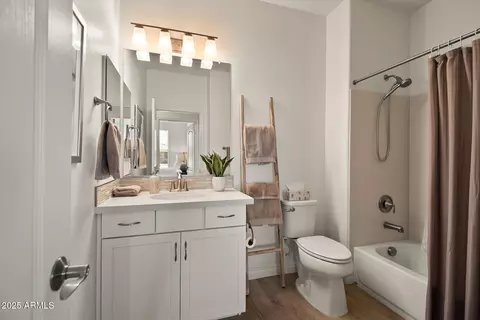 Bath - 2425 W Bronco Butte Trl #2030, Phoenix, AZ 85085 photo 2 of 2