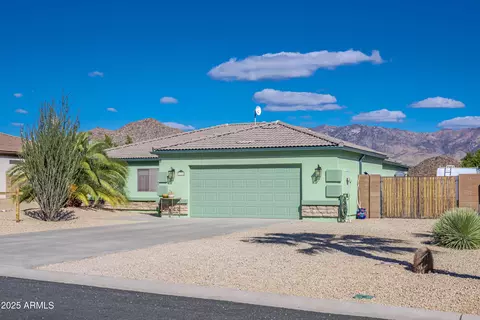 26365 S Kristina Dr, Congress, AZ 85332
