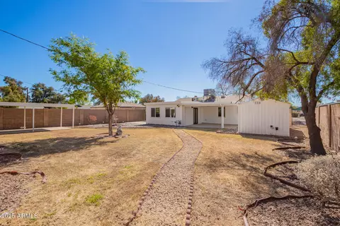Exterior - 1716 W Weldon Ave, Phoenix, AZ 85015 photo 3 of 7