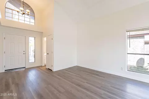 Living - 433 E Utopia Rd, Phoenix, AZ 85024 photo 2 of 7