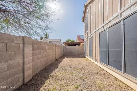 Exterior - 433 E Utopia Rd, Phoenix, AZ 85024 photo 4 of 4