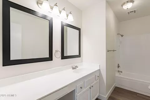 Bath - 433 E Utopia Rd, Phoenix, AZ 85024 photo 4 of 5
