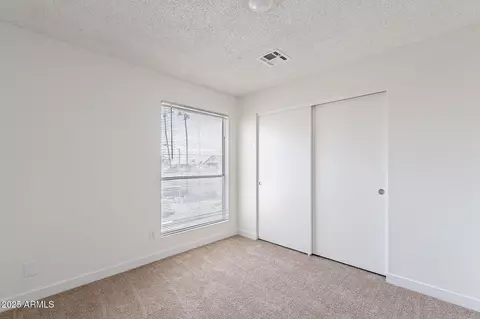Bedroom - 433 E Utopia Rd, Phoenix, AZ 85024 photo 6 of 6