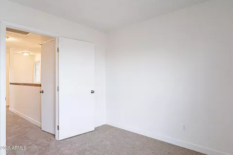 Bedroom - 433 E Utopia Rd, Phoenix, AZ 85024 photo 5 of 6