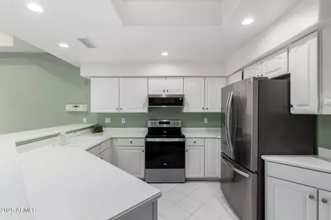 Kitchen - 4202 E Broadway Rd #93, Mesa, AZ 85206 photo 2 of 2