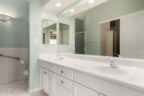 Bath - 4202 E Broadway Rd #93, Mesa, AZ 85206 photo 1 of 4