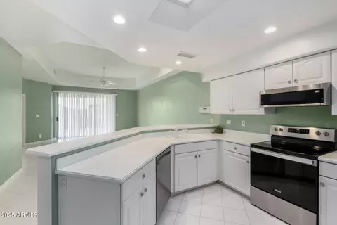 Kitchen - 4202 E Broadway Rd #93, Mesa, AZ 85206 photo 1 of 2