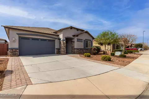 4960 S Wade Dr, Gilbert, AZ 85298 photo 3