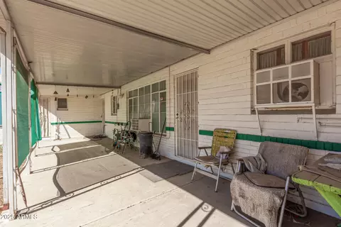 Exterior - 1217 Edgemont Ave, Phoenix, AZ 85006 photo 2 of 4
