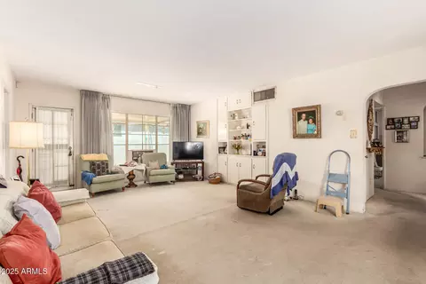 Living - 1217 Edgemont Ave, Phoenix, AZ 85006 photo 1 of 2