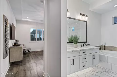 Entry Way - 3947 E Austin Dr, Gilbert, AZ 85296 photo 5 of 5