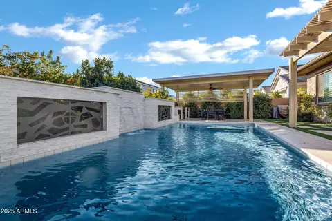 Exterior - 3947 E Austin Dr, Gilbert, AZ 85296 photo 6 of 20