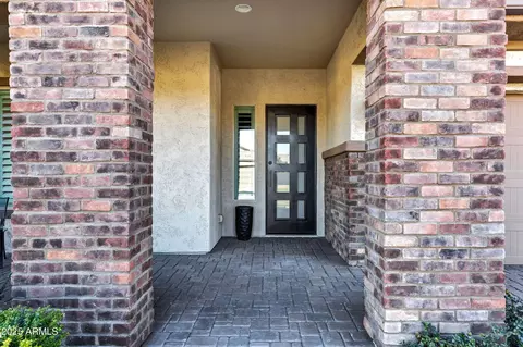 Exterior - 3947 E Austin Dr, Gilbert, AZ 85296 photo 3 of 20