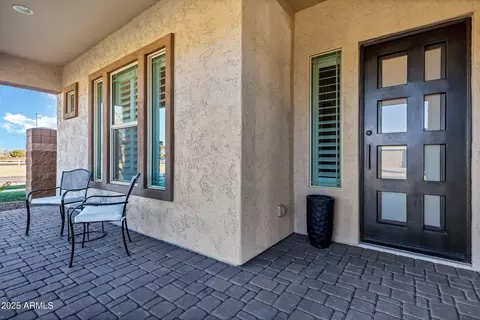 Exterior - 3947 E Austin Dr, Gilbert, AZ 85296 photo 4 of 20
