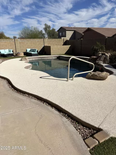 Exterior - 4613 W Moss Springs Rd, Anthem, AZ 85086 photo 3 of 5