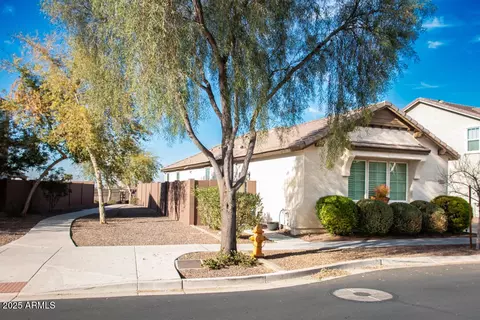 808 E Constance Way, Phoenix, AZ 85042