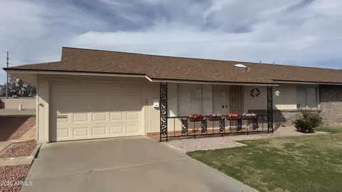 10562 W Campana Dr, Sun City, AZ 85351
