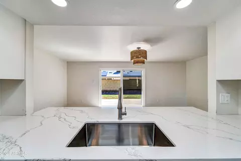 14643 N 35th Dr, Phoenix, AZ 85053 photo 12