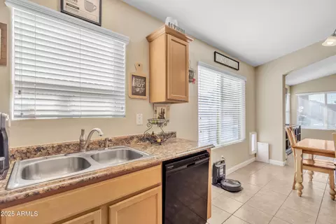 5653 E Athena Rd, Florence, AZ 85132 photo 8