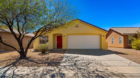 2725 W Silver Creek Ln, San Tan Valley, AZ 85142