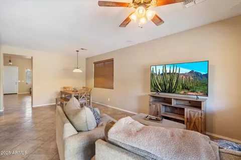 3734 W Blue Eagle Ct, Phoenix, AZ 85086 photo 7