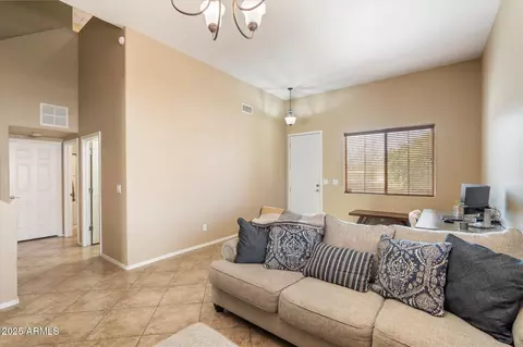 3734 W Blue Eagle Ct, Phoenix, AZ 85086 photo 4