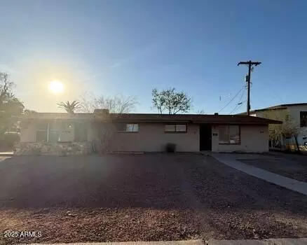 816 E Hazel Dr, Phoenix, AZ 85042