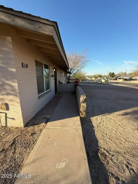 Exterior - 816 E Hazel Dr, Phoenix, AZ 85042 photo 1 of 5