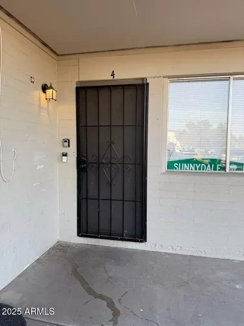 Exterior - 801 E Siesta Dr, Phoenix, AZ 85042 photo 1 of 3