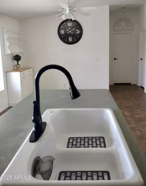 208 E Wagoner Rd, Phoenix, AZ 85022 photo 6