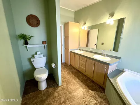 208 E Wagoner Rd, Phoenix, AZ 85022 photo 10
