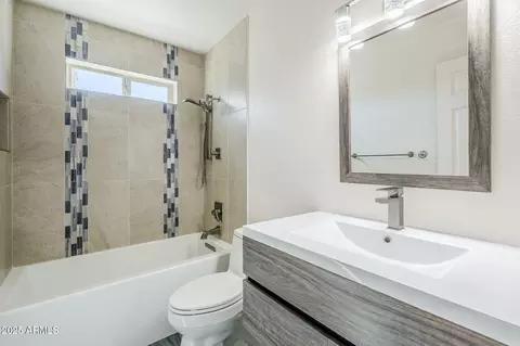 Bath - 4702 N 87th Ave, Phoenix, AZ 85037 photo 5 of 5