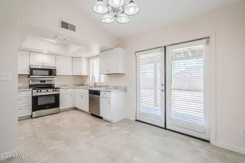 Kitchen - 4702 N 87th Ave, Phoenix, AZ 85037 photo 6 of 6