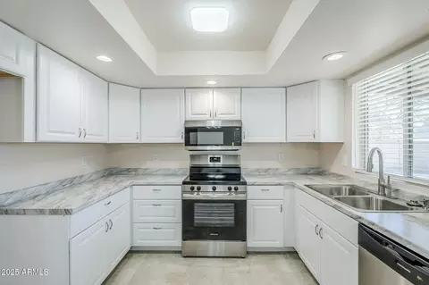Kitchen - 4702 N 87th Ave, Phoenix, AZ 85037 photo 1 of 6