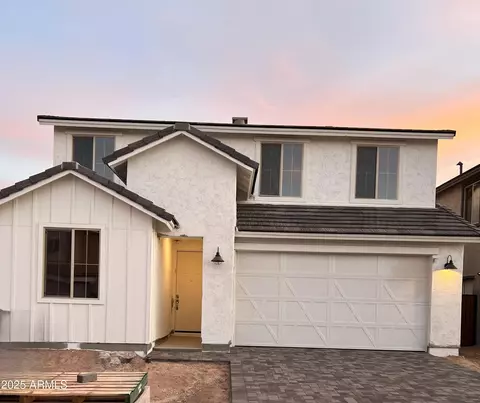 18243 W Larkspur Dr, Goodyear, AZ 85338