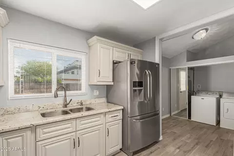 Kitchen - 4205 N 3rd Ave, Phoenix, AZ 85013 photo 1 of 1